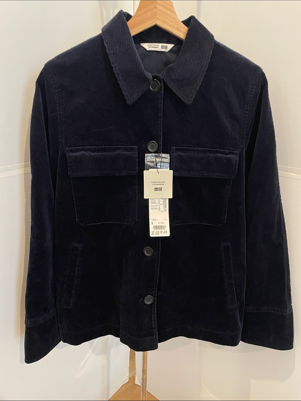 Women’s Uniqlo Navy Corduroy Jacket. Size Small. NWT